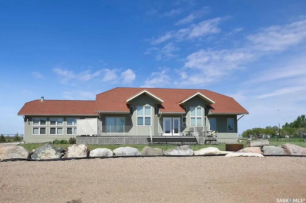 400 Lakeshore Drive Wee Too Beach SK S0G 1C0