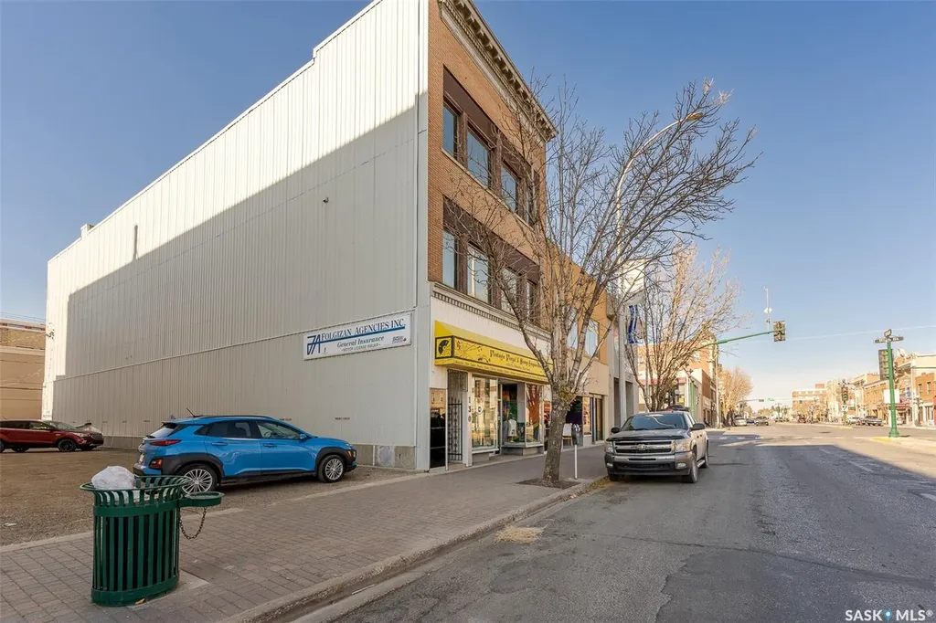130 Main Street N Moose Jaw SK S6H 3J7
