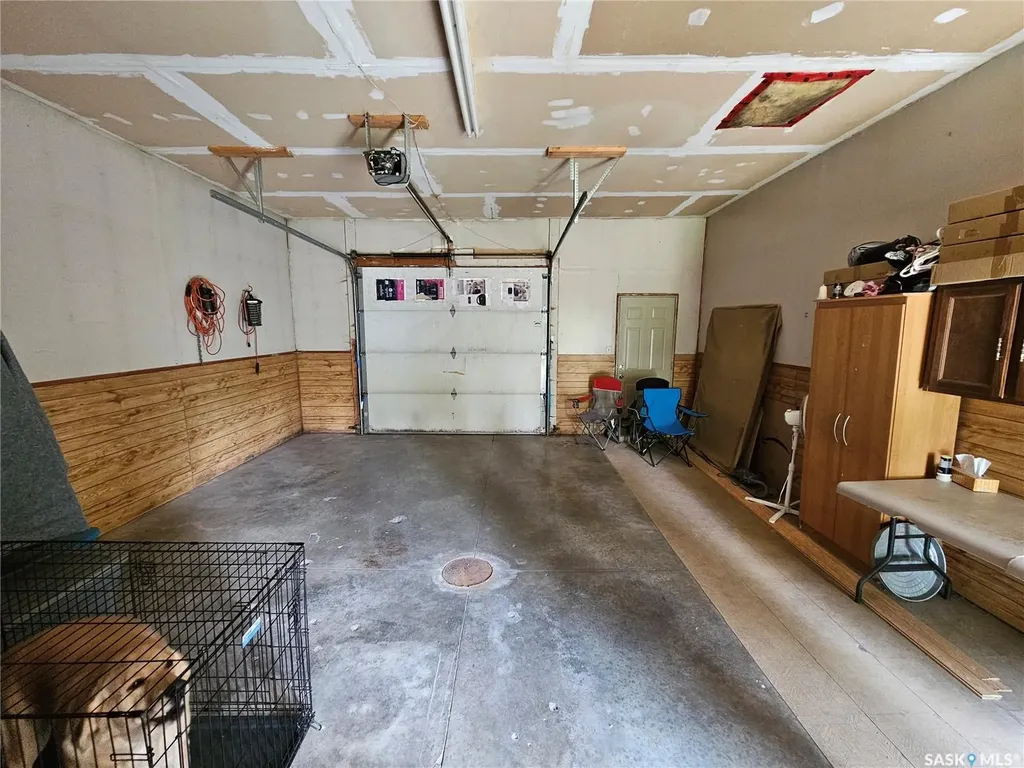 206 West 1st Street Alida SK S0C 0B0