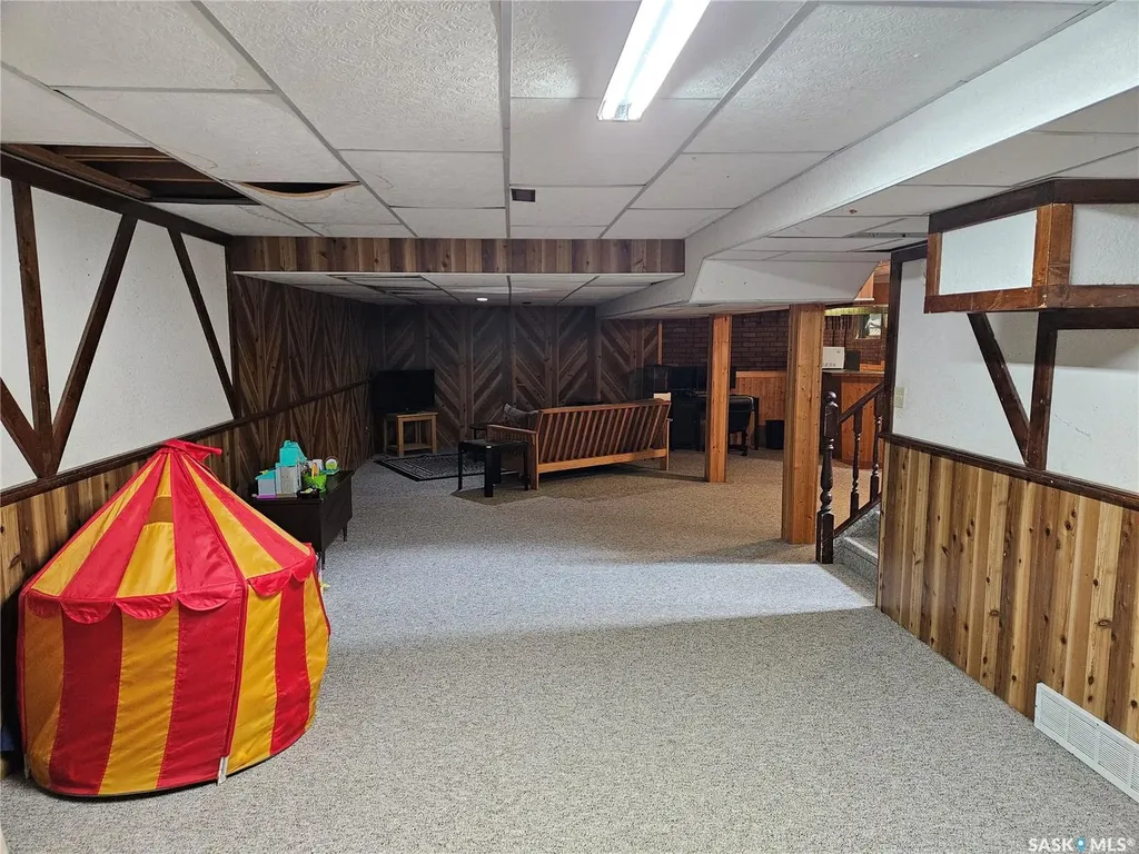 206 West 1st Street Alida SK S0C 0B0