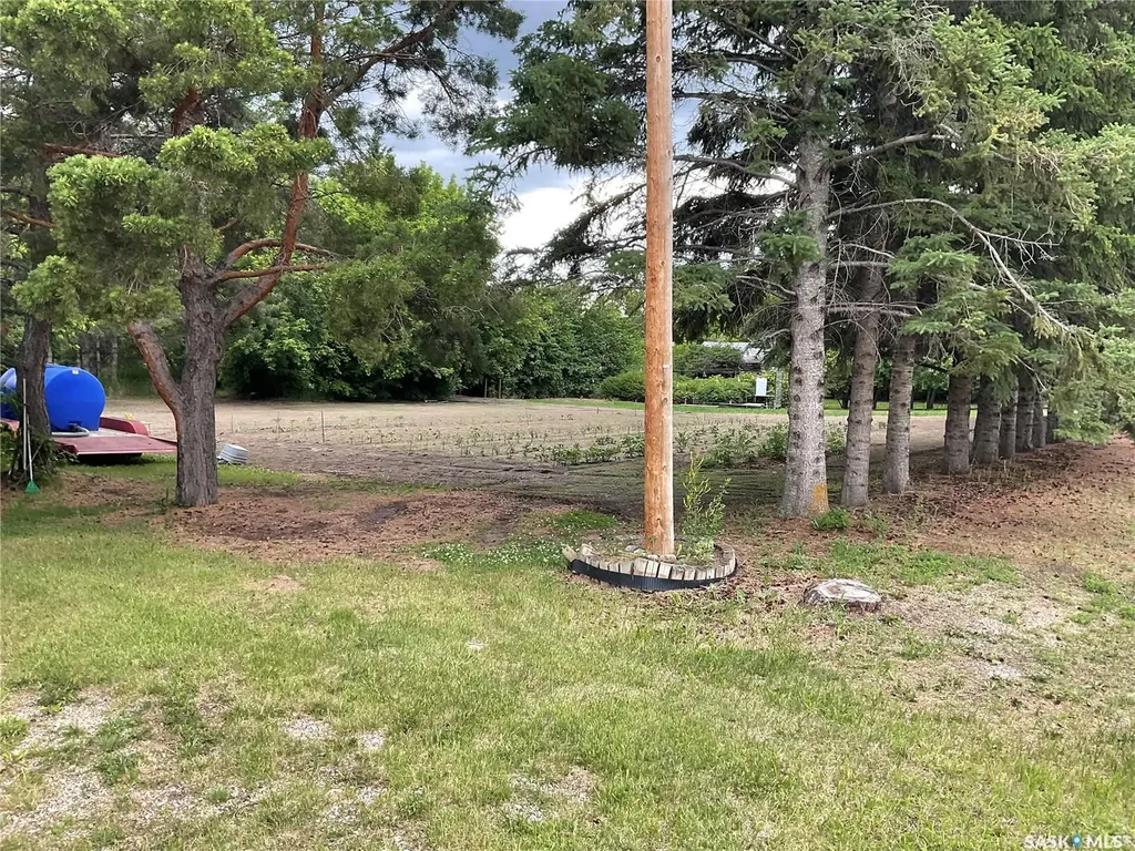 117 First Street E Invergordon Rm No. 430 SK S0K 4K0