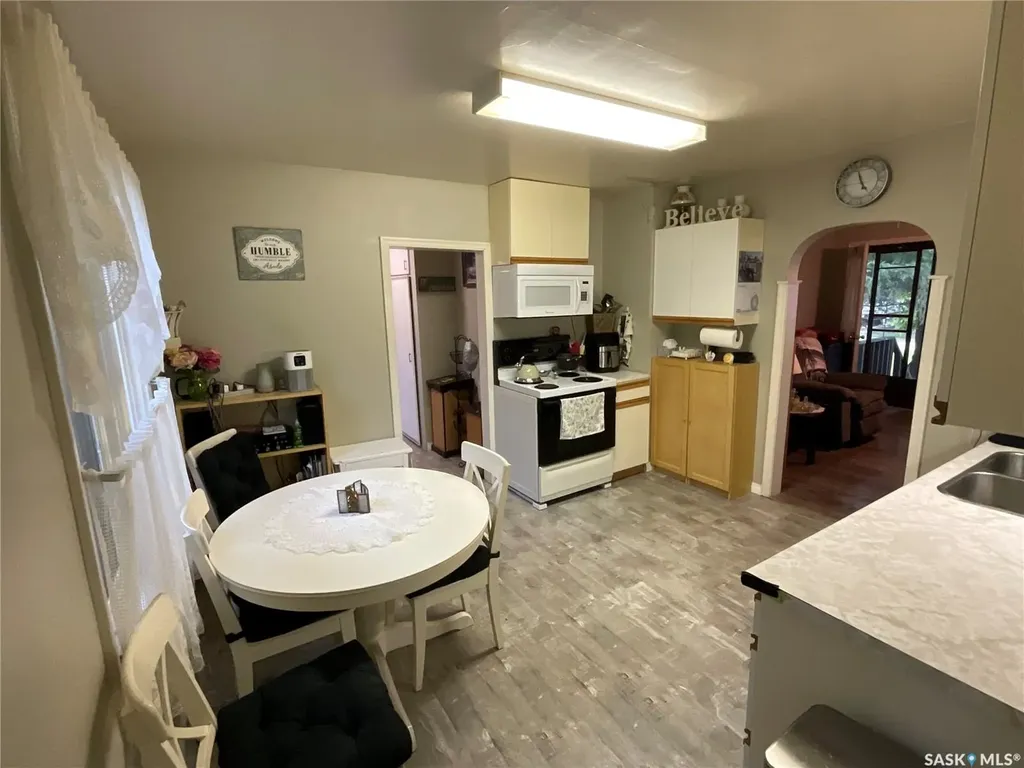 117 First Street E Invergordon Rm No. 430 SK S0K 4K0