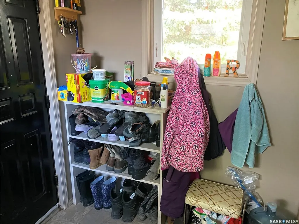 105 Assiniboia Avenue Assiniboia SK S0H 0B0