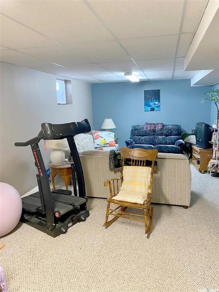 105 Assiniboia Avenue Assiniboia SK S0H 0B0