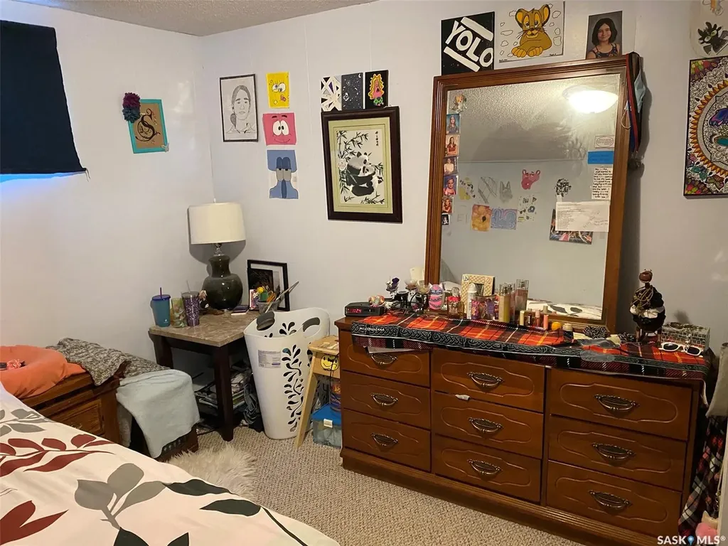 105 Assiniboia Avenue Assiniboia SK S0H 0B0