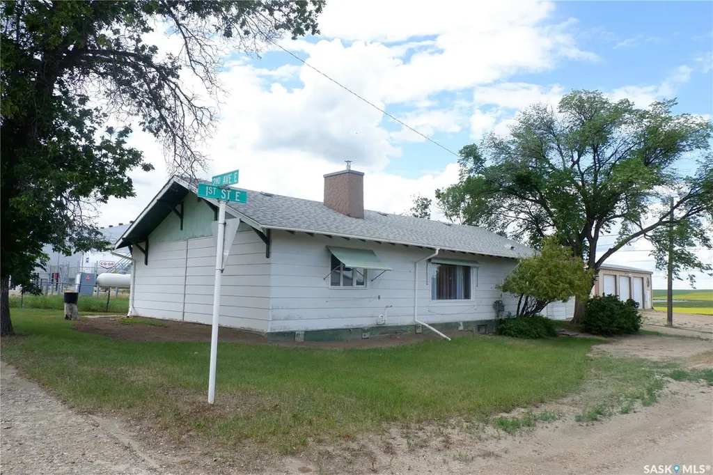 48 2nd Avenue E Lafleche SK S0H 2K0