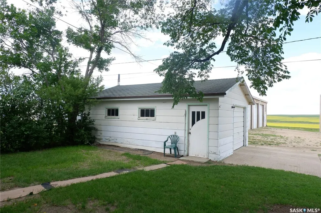 48 2nd Avenue E Lafleche SK S0H 2K0