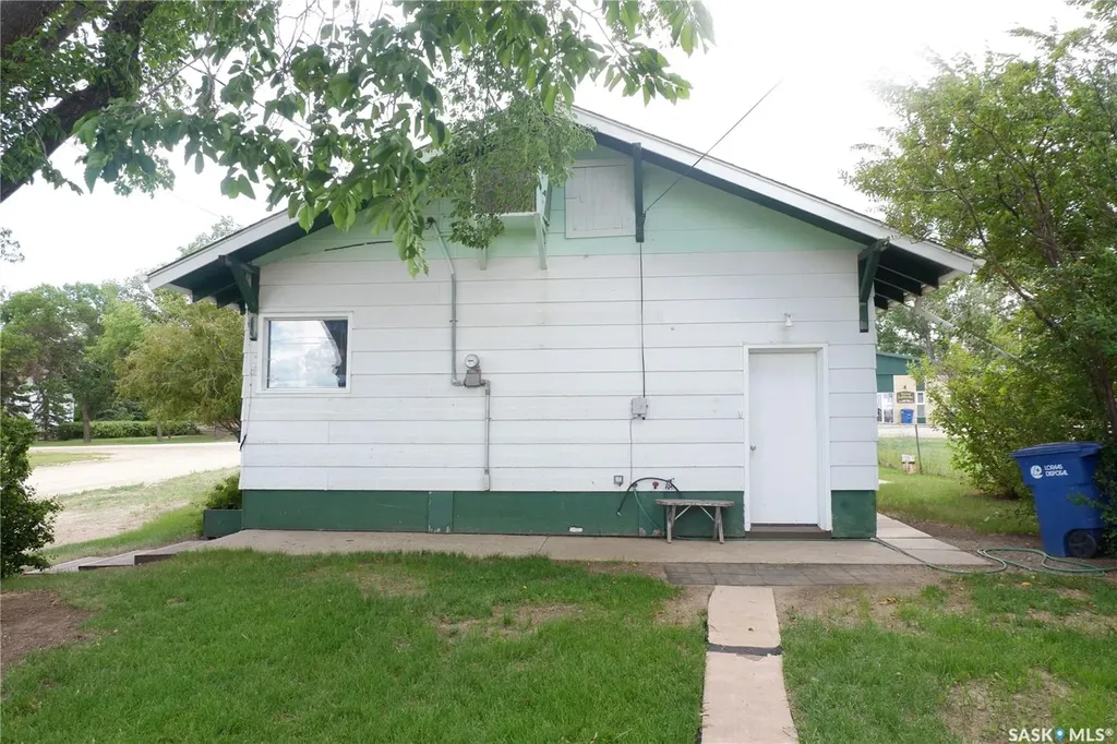 48 2nd Avenue E Lafleche SK S0H 2K0