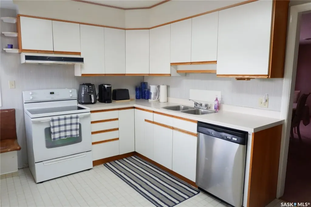 48 2nd Avenue E Lafleche SK S0H 2K0