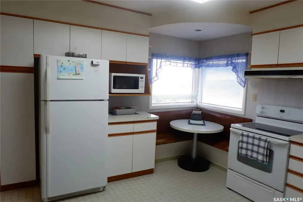 48 2nd Avenue E Lafleche SK S0H 2K0