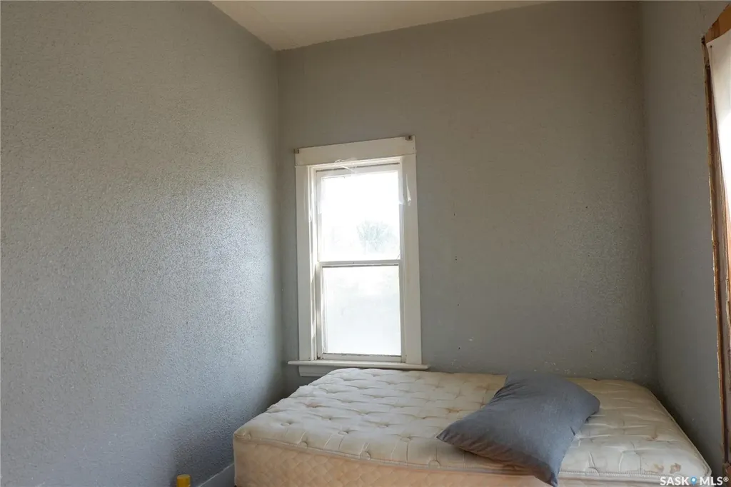 401 Main Street Mossbank SK S0H 3G0