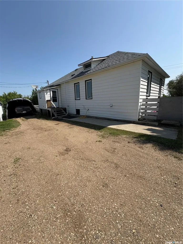 108 Warren Road Kelliher SK S0A 1V0