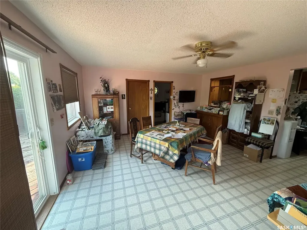 57 Eisenhower Street Redvers SK S0C 2H0