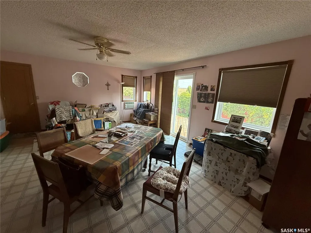 57 Eisenhower Street Redvers SK S0C 2H0