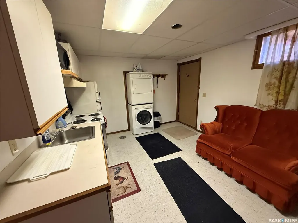 57 Eisenhower Street Redvers SK S0C 2H0