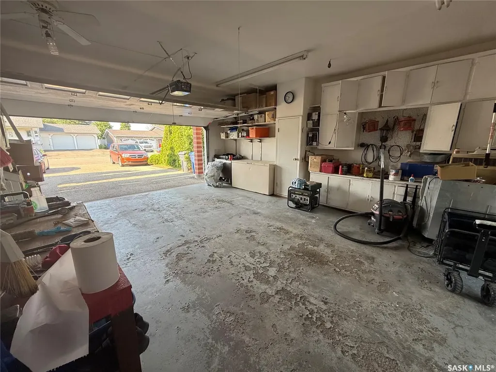 57 Eisenhower Street Redvers SK S0C 2H0