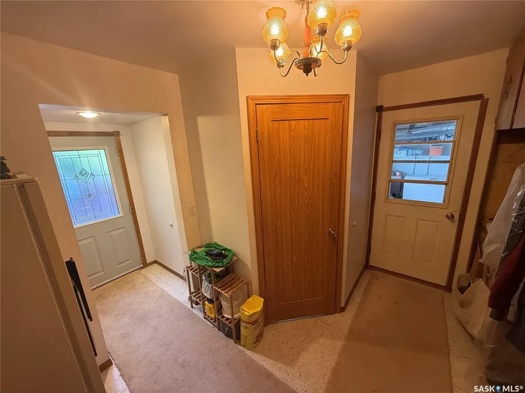 57 Eisenhower Street Redvers SK S0C 2H0