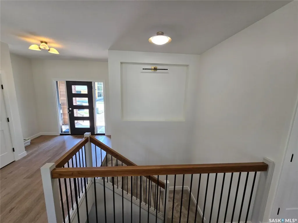 44 Kenney Crescent Weyburn SK S4H 1L3
