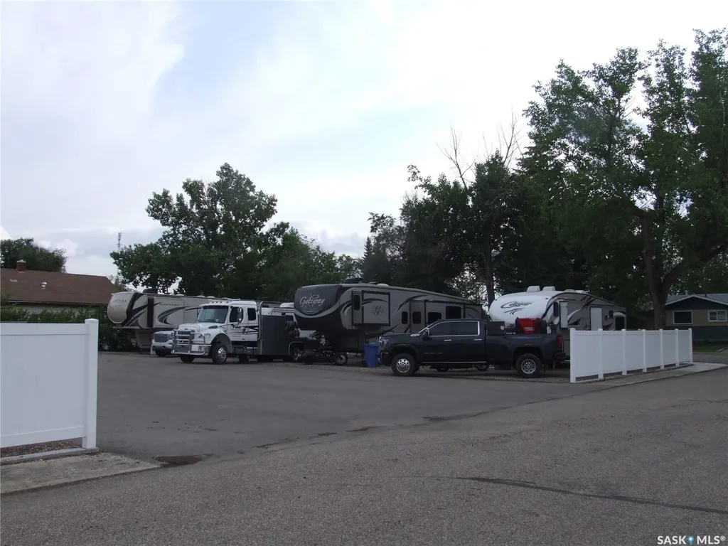 661 Maharg Avenue Burstall SK S0N 0H0