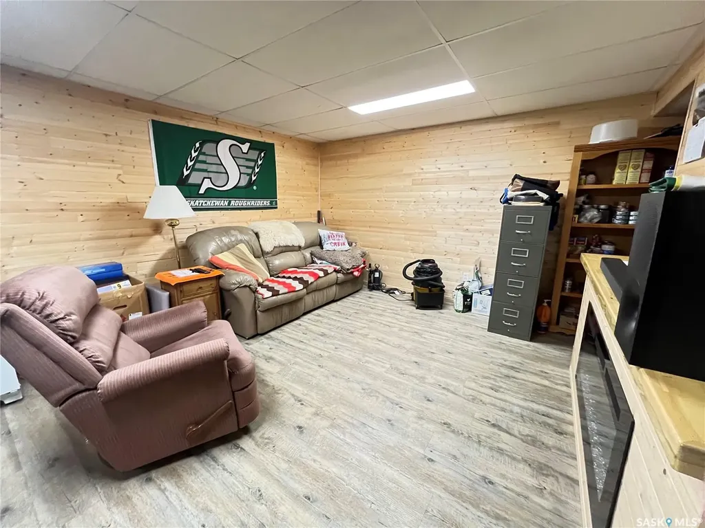 338 Ben Hope Street Cypress Hills Provincial Park SK S0N 1N0