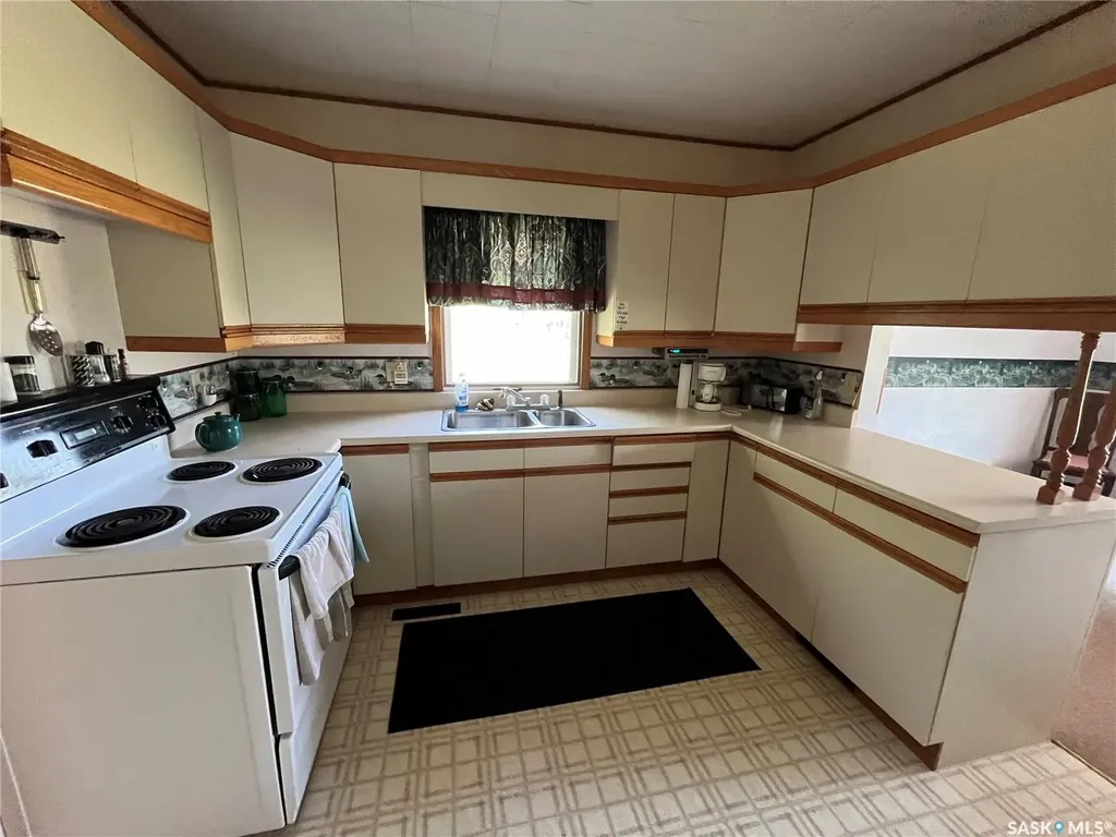 1000 Railway Avenue W Foam Lake SK S0A 1A0