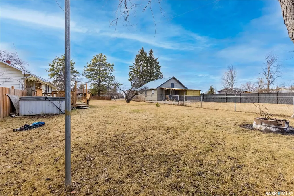 103 2nd Avenue S Goodsoil SK S0M 1A0