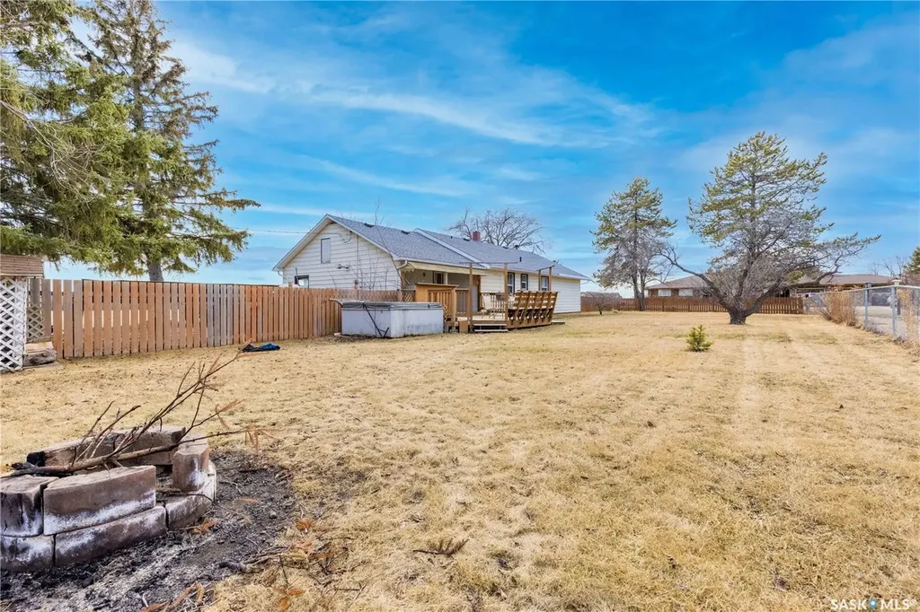 103 2nd Avenue S Goodsoil SK S0M 1A0