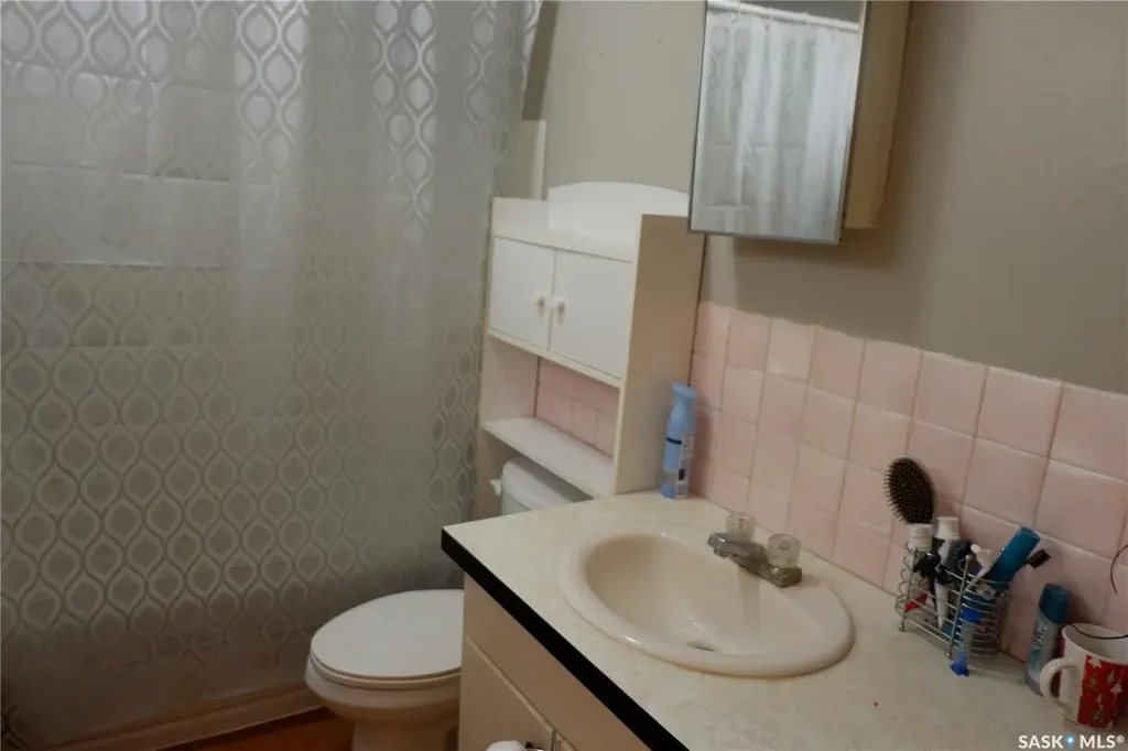 508 5th Avenue W Assiniboia SK S0H 0B0