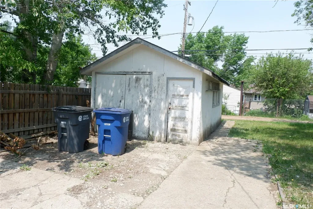 508 5th Avenue W Assiniboia SK S0H 0B0