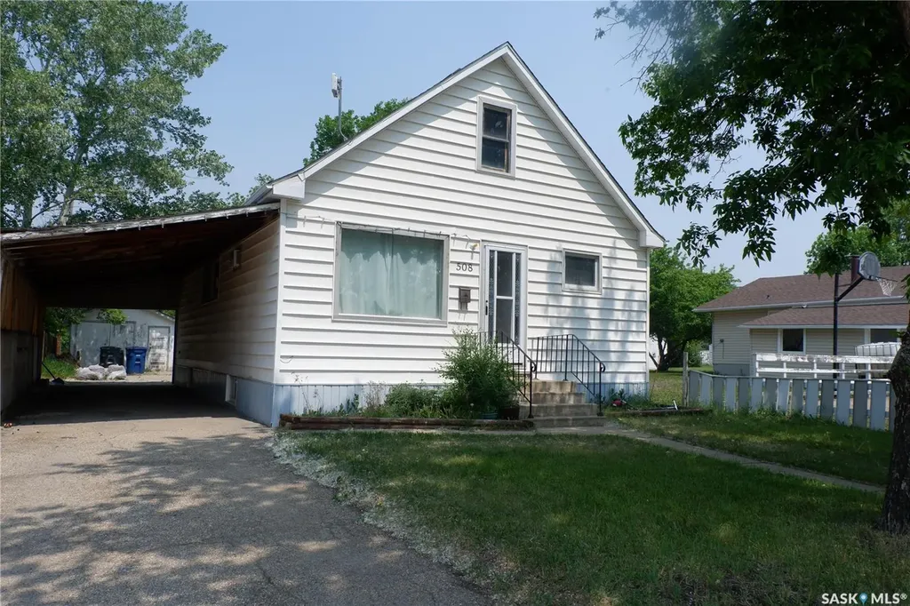 508 5th Avenue W Assiniboia SK S0H 0B0