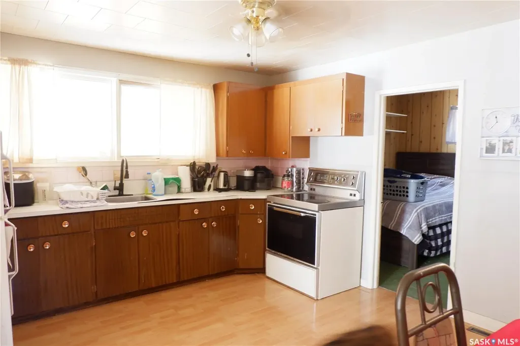 508 5th Avenue W Assiniboia SK S0H 0B0