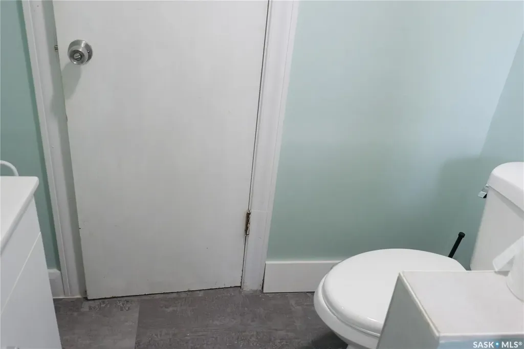 318 4th Avenue W Assiniboia SK S0H 0B0