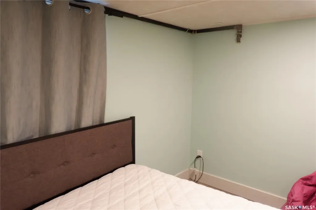 318 4th Avenue W Assiniboia SK S0H 0B0