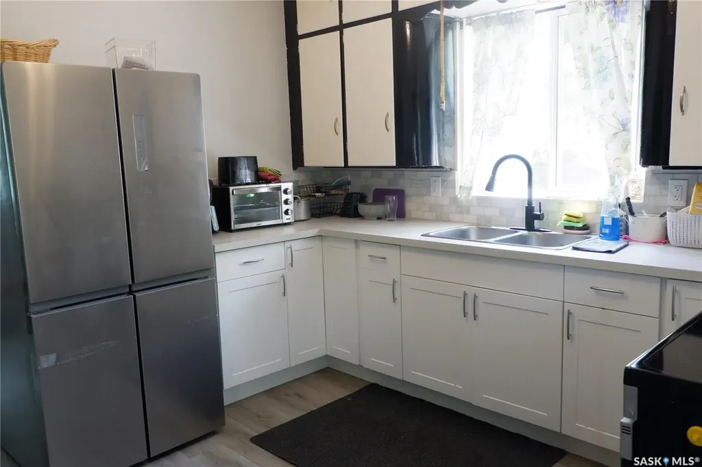 318 4th Avenue W Assiniboia SK S0H 0B0