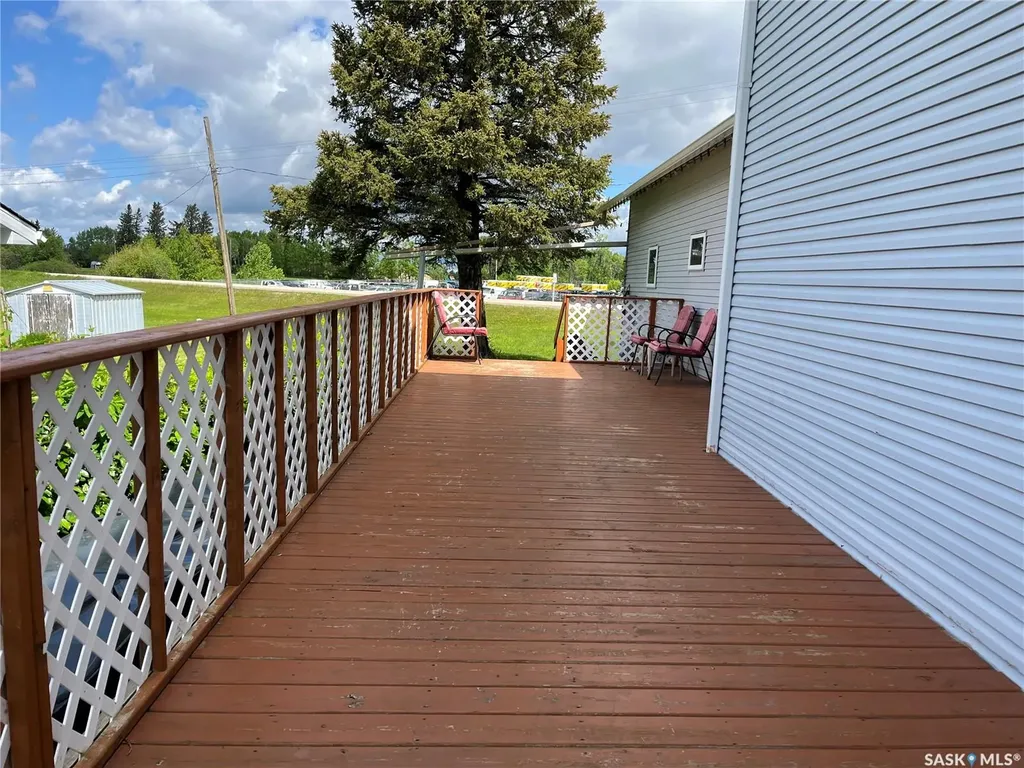 108 1st Avenue W Lintlaw SK S0A 2H0