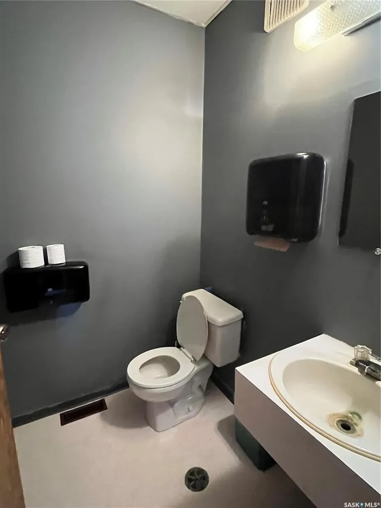 108 1st Avenue W Lintlaw SK S0A 2H0