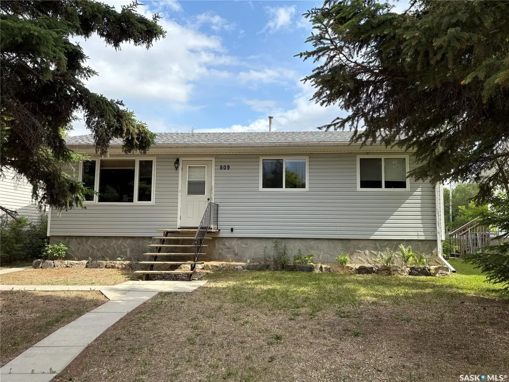 809 Main Street Big River SK S0J 0E0