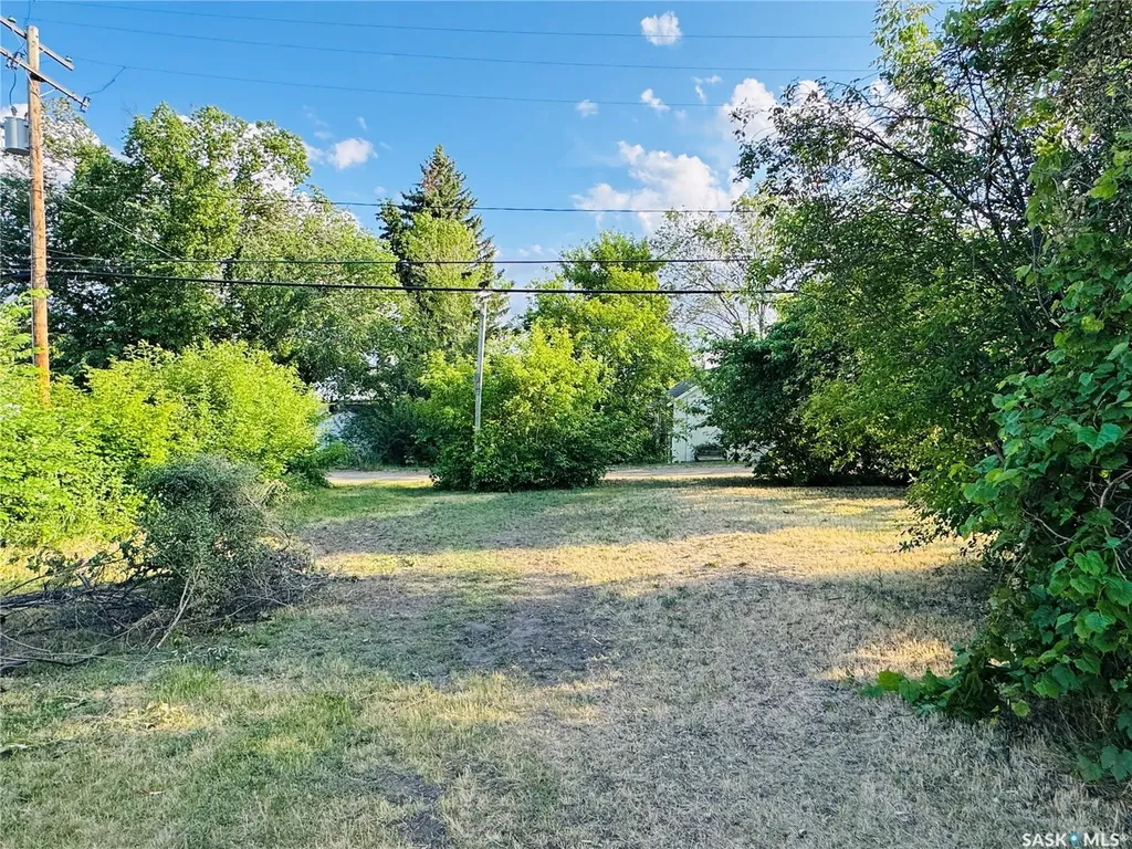 108 7th Avenue W Biggar SK S0K 0M0