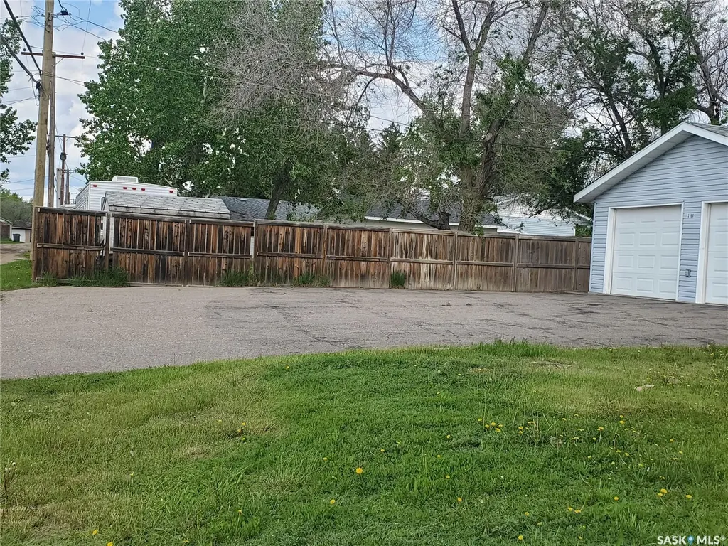 3160 Rutland Avenue Gull Lake SK S0N 1A0