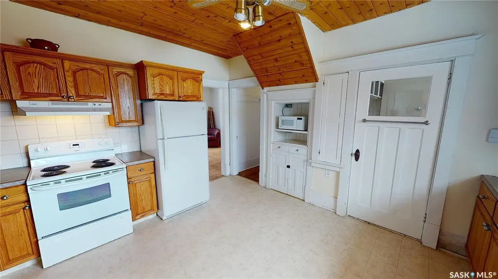 215 Main Street Arcola SK S0C 0G0