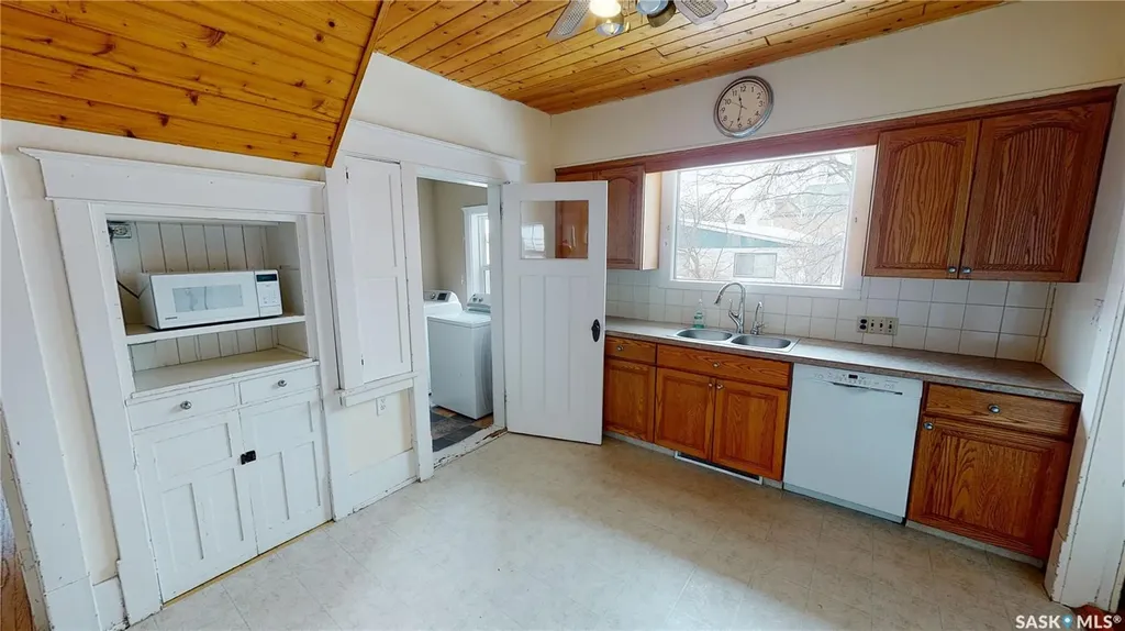 215 Main Street Arcola SK S0C 0G0