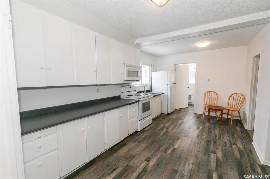 241 Manitoba Avenue Kerrobert SK S0L 1R0