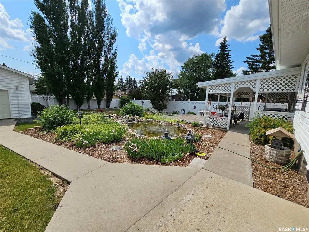 132 10th Avenue E Unity SK S0K 4L0