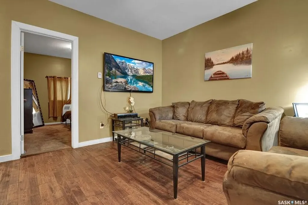 2258 Osler Street Regina SK S4P 1W8