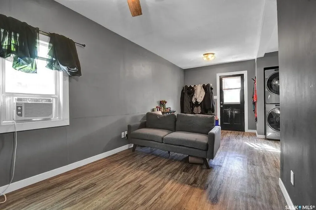 2258 Osler Street Regina SK S4P 1W8