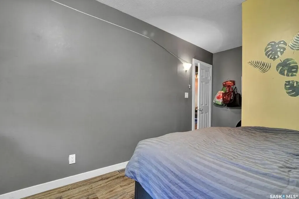 2258 Osler Street Regina SK S4P 1W8
