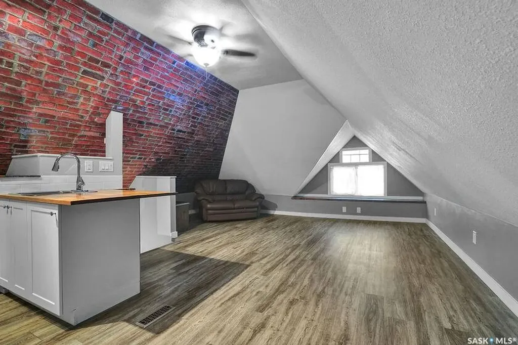 2258 Osler Street Regina SK S4P 1W8