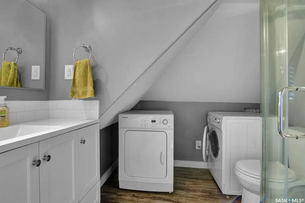 2258 Osler Street Regina SK S4P 1W8
