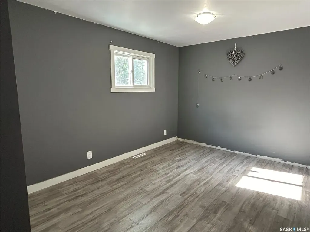 3 Coteau Avenue Halbrite SK S0C 1H0