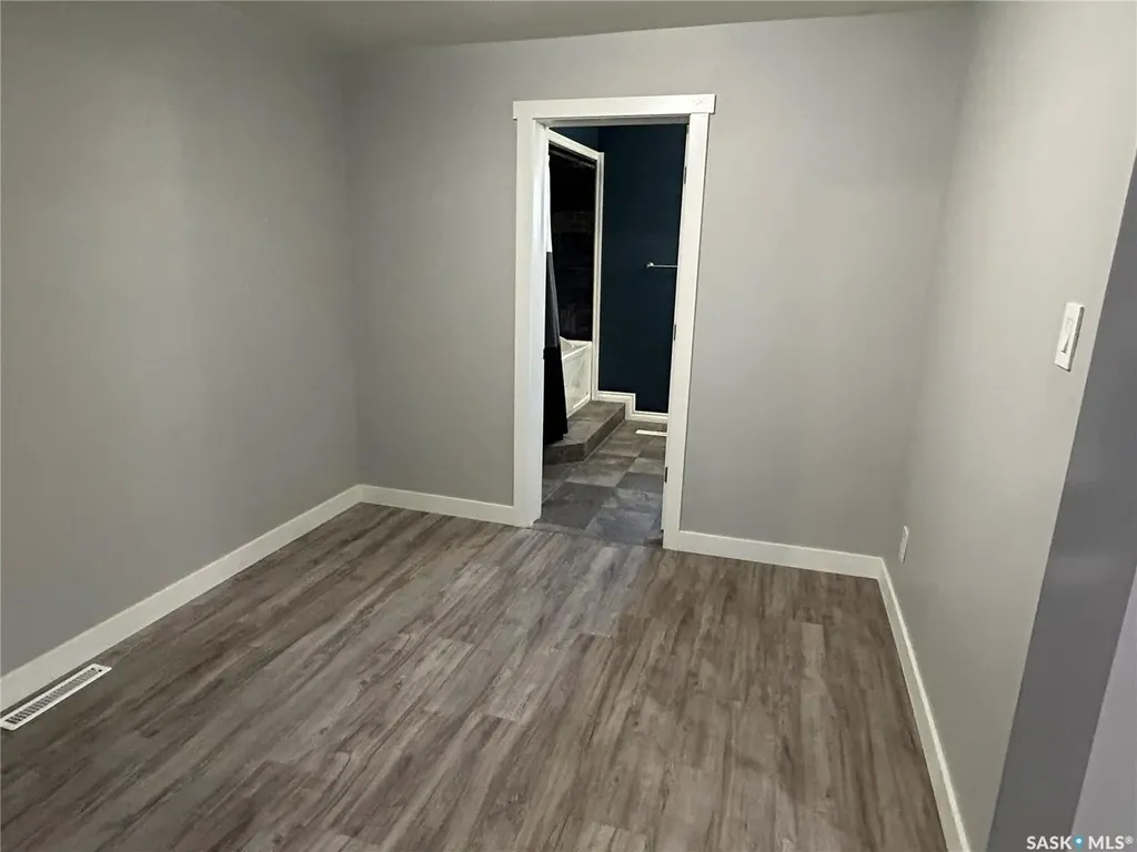 3 Coteau Avenue Halbrite SK S0C 1H0